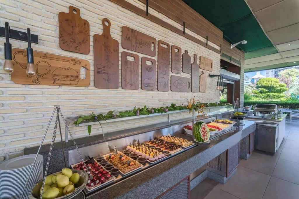 هتل کنکورد دلوکس ریزورت لارا آنتالیا